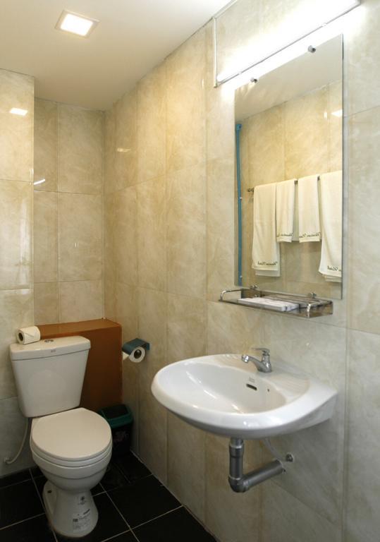 Vacation Hotel Янгон Екстер'єр фото