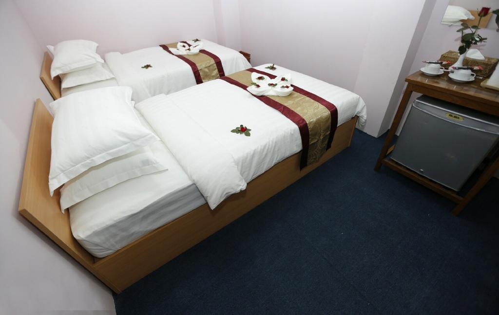 Vacation Hotel Янгон Екстер'єр фото