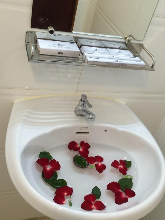 Vacation Hotel Янгон Екстер'єр фото