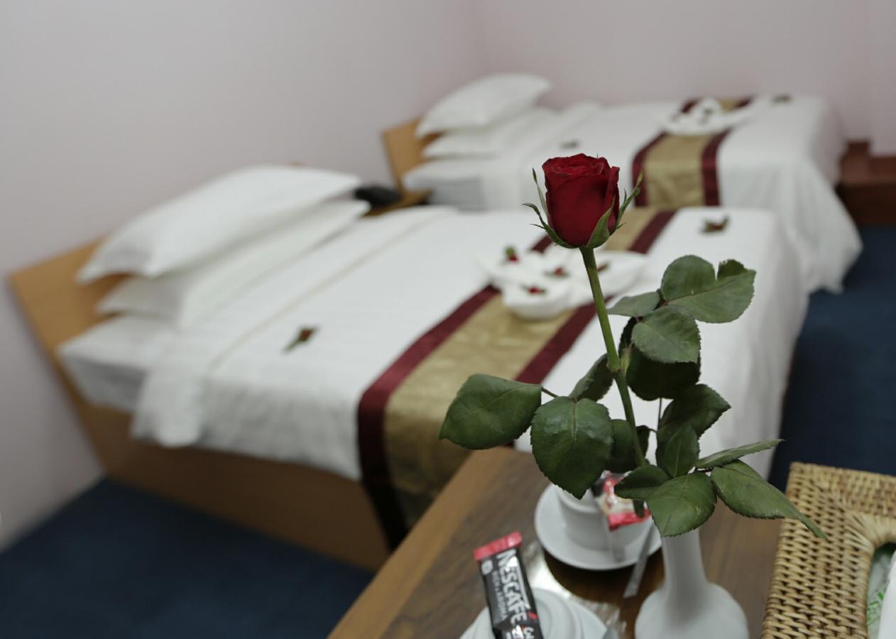Vacation Hotel Янгон Екстер'єр фото
